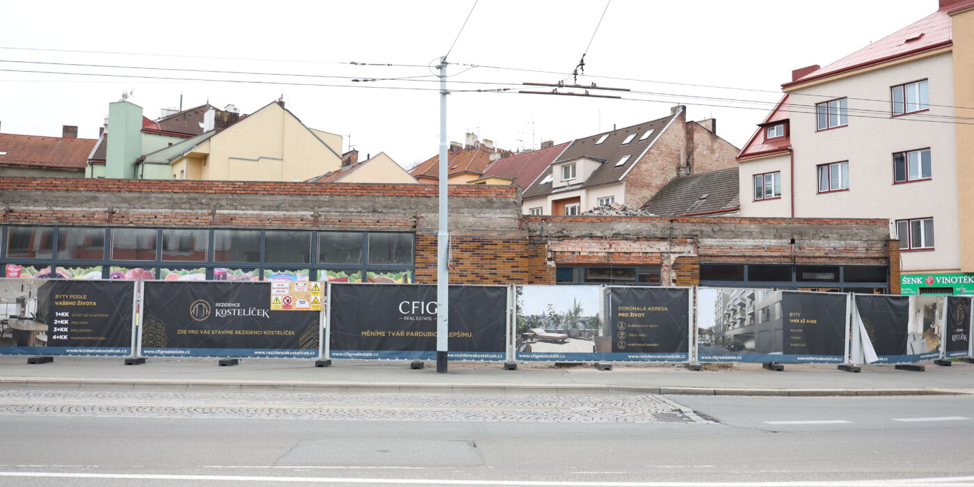 Zahájení demolice bývalé prodejny potravin